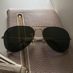 Gold polarized aviator raybans